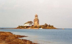 Спасо-Каменный монастырь на острове в Кубенском озере 