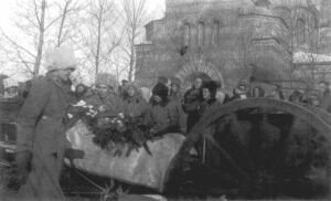 Перенесение гроба генерал-лейтенанта В.О. Каппеля из Нового собора в Женский монастырь в Чите в феврале 1920 г.
