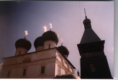 Успенский собор Трифонова монастыря. Около него упокоился блаженный