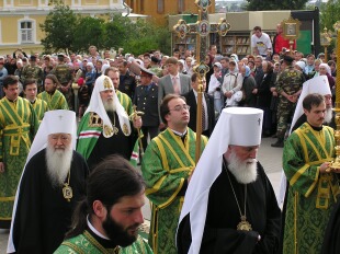 Патриарх Алексий II и архиереи Русской Православной Церкви на торжествах в Дивеево