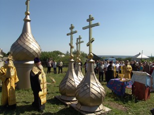 Освящение крестов митрополитом Воронежским и Борисоглебским Сергием