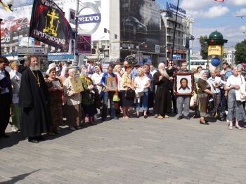 Молитвенное стояние в поддержку восстановления Страстного монастыря в Москве, 14 июля 2007 г.