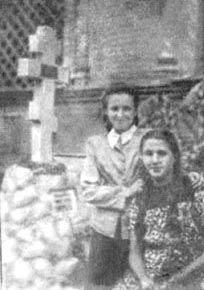 Фото памятника на могиле Каппеля в Харбине. 1946 г.