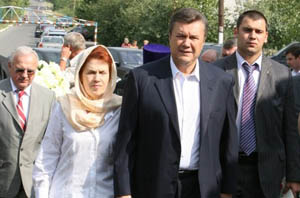 Виктор Янукович с супругой