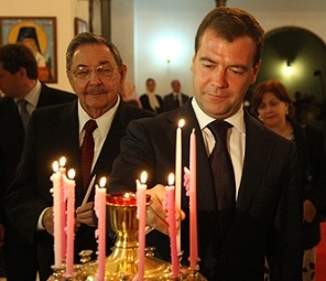 Дмитрий Медведев и Рауль Кастро посещают храм в честь Казанской иконы Божией Матери на Кубе