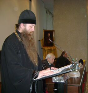 Выступает игумен Свято-Троицкого Стефанова монастыря Варфоломей (конференция в Перми, декабрь 2007)