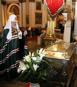 Патриарх Кирилл в Александро-Невской Лавре (фото Патриархия.ru)