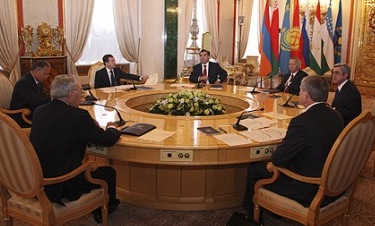Сессия Совета коллективной безопасности Организации договора о коллективной безопасности 14 июня 2009 года (фото с сайта Президента РФ)