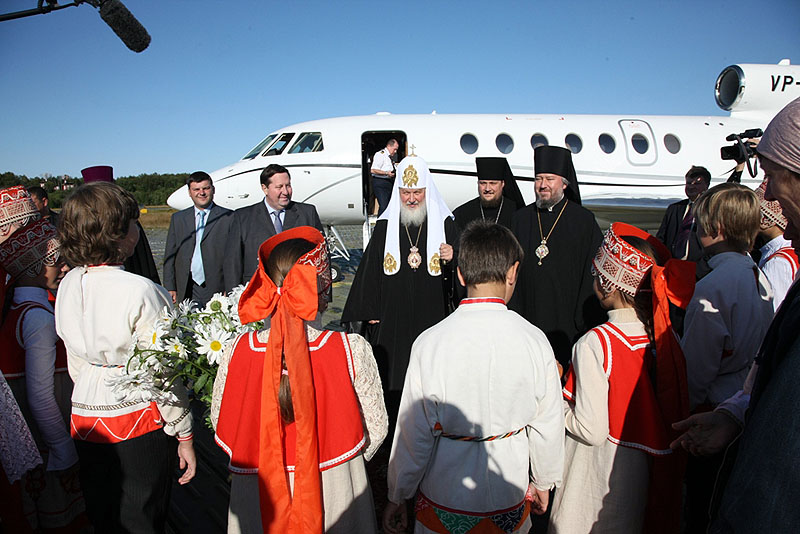 Прибытие Патриарха Кирилла на Соловки (Фото с сайта Патриархии)