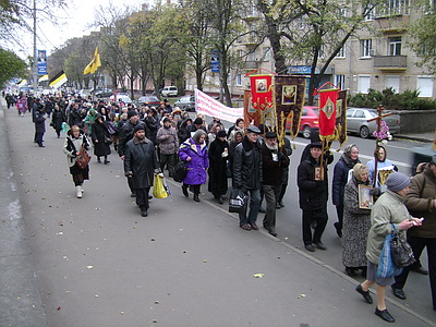 Крестный ход в Киеве. 4.11.2009. (Фото РИА Новый Регион)