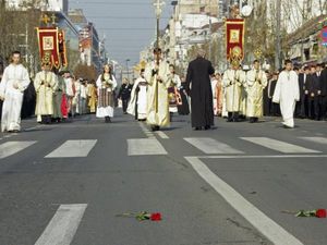 Похороны Патриарха Сербского Павла. Траурная процессия (Фото с сайта Spc.rs)