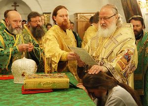 Патриарх Кирилл совершает хиротонию архимандрита Вениамина (Лихоманова)