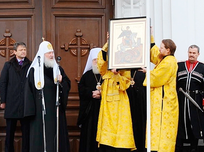 Патриарх Кирилл передал Войсковому храму икону св. вмч. Георгия Победоносца