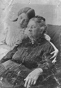 Мать святителя Луки с внучкой Верой Войно-Ясенецкой, в замужестве Прозоровской