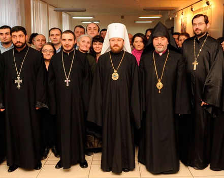 Митрополит Иларион встретился с представителями армянской общины в Москве
