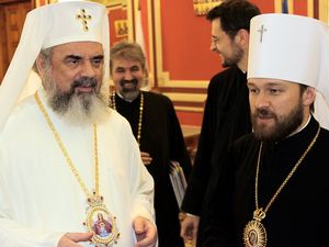 Блаженнейший Патриарх Румынский Даниил и митрополит Волоколамский Иларион