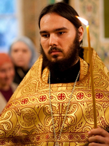 Священник Виктор Тихонов