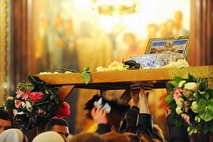 Пояс Пресвятой Богородицы в Храме Христа Спасителя в Москве