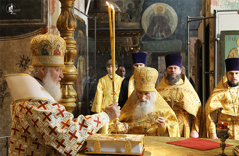Святейший патриарх Кирилл и схиархимандрит Илий (Ноздрин)