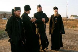 Епископ Покровский и Николаевский Пахомий (Брусков) по время поездки в Краснокутское благочиние