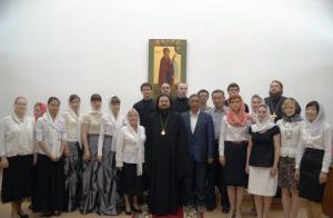 Выпускники Якутской семинарии 2013 года с своим архипастырем – епископом Романом (Лукиным)