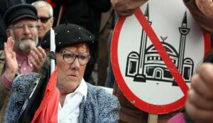 Антиисламская демонстрация в Швеции