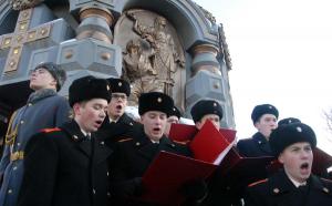 На панихиде по героям Плевны пел хор кадетского училища (фото – МК)