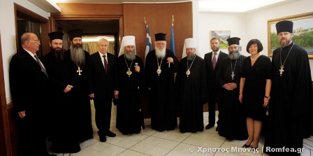 Блаженнейшие митрополит Онуфрий и Архиепископ Афинский Иероним в посольстве Украины в Афинах