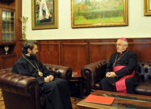 Митрополит Волоколамский Иларион и католический архиепископ Челестино Мильоре