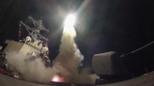 Корабль США наносит удар по Сирии