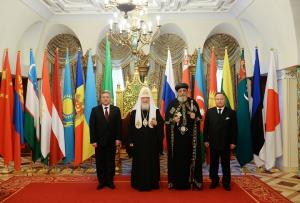 Патриарх Кирилл с лауреатами премии единства Православных народов