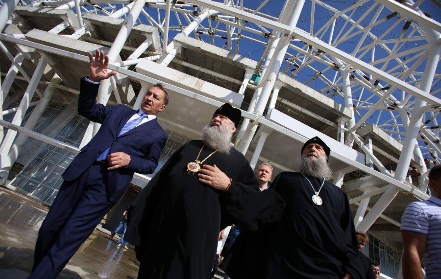Митрополит Санкт-Петербургский Варсонофий посетил стройку стадиона в Саранске