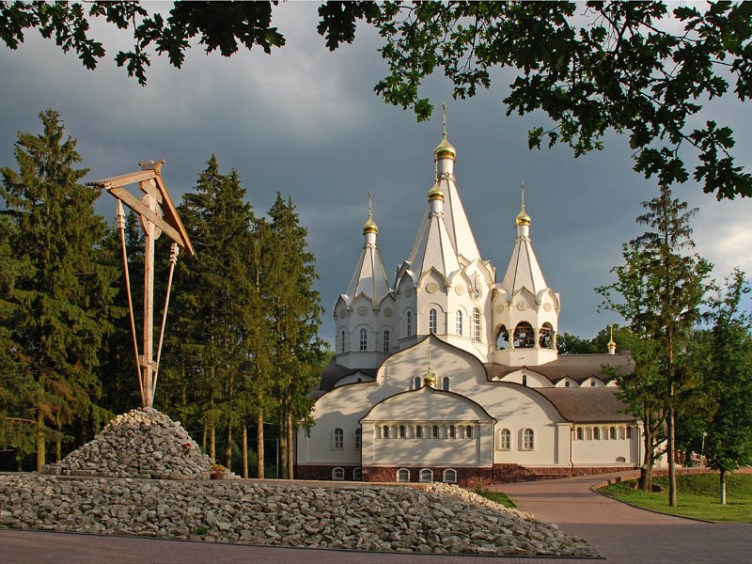 Бутовский храм святых новомучеников и исповедников Российских