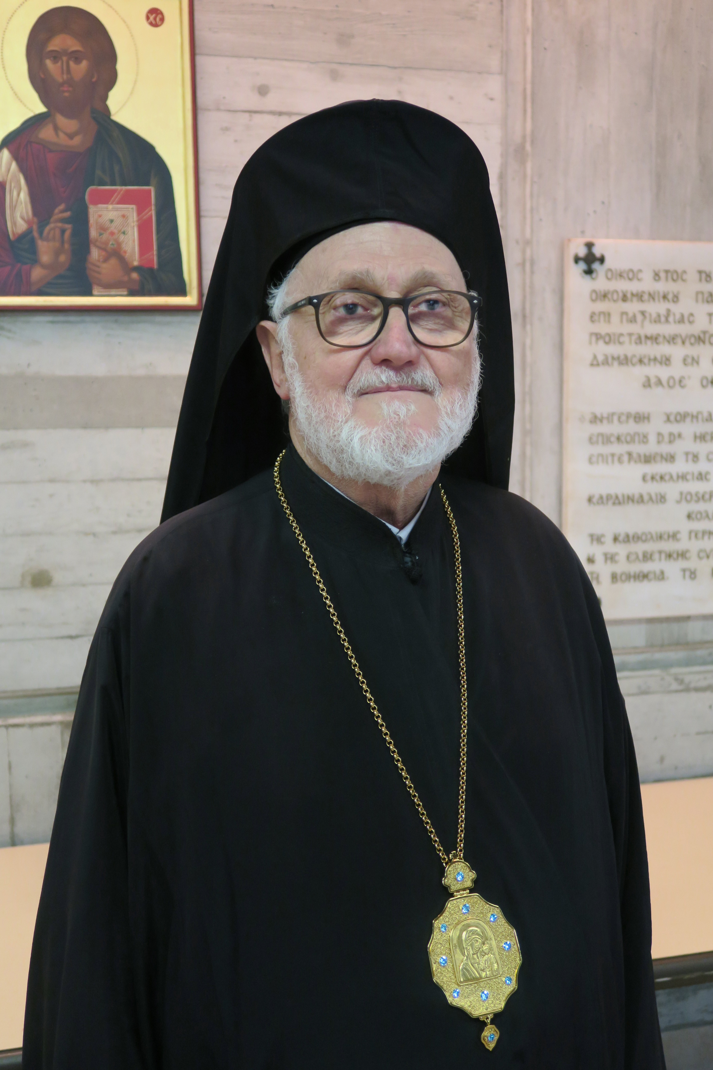 Глава Русского экзархата в Западной Европе архиепископ Хариупольский Иоанн 
