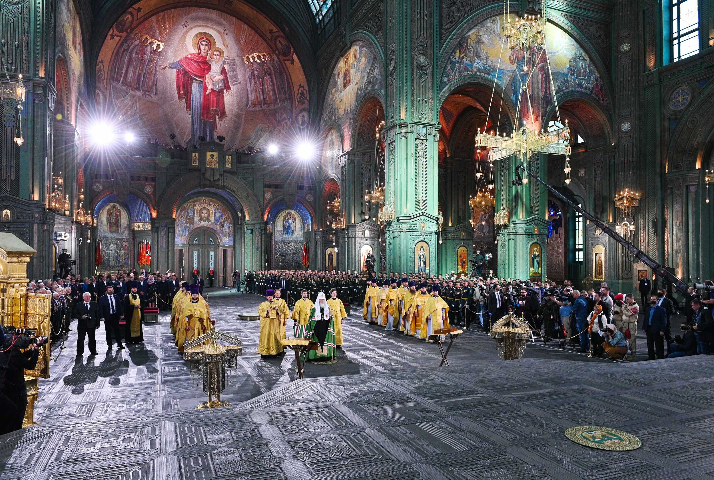 Освящение главного Воскресенского собора ВС РФ