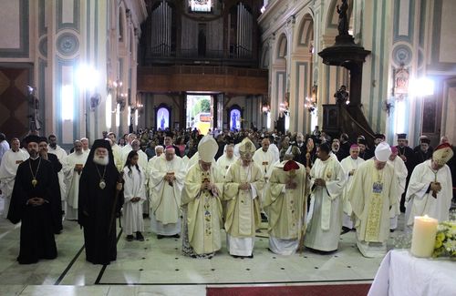 Патриарх Александрийский Феодор принял участие в католической мессе