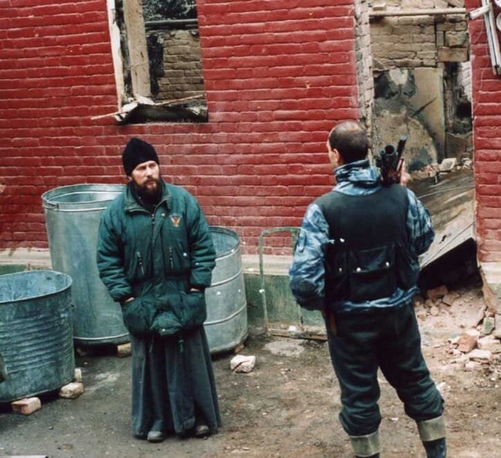 Священник Анатолий Чистоусов и чеченский боевик
