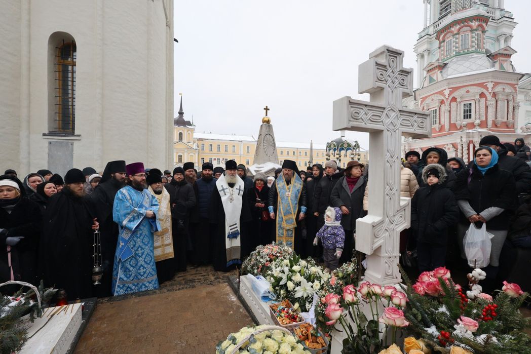 В Свято-Троицкой Сергиевой лавре молитвенно почтили память архимандрита Кирилла (Павлова)