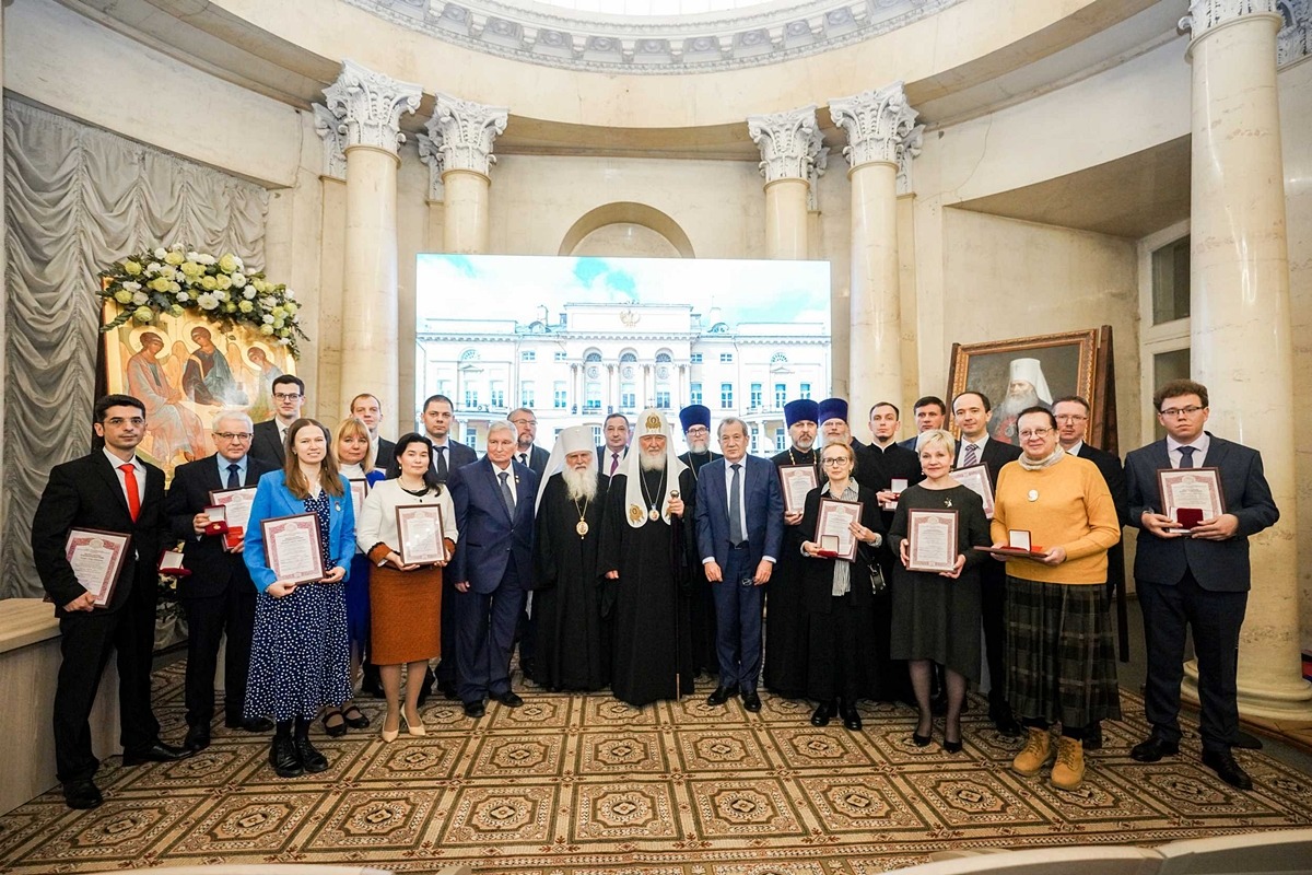 Церемонию награждения учёных возглавил Святейший Патриарх Московский и всея Руси Кирилл