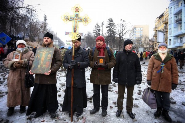 Миротворцы: Священники предотвратили кровопролитие на Грушевского