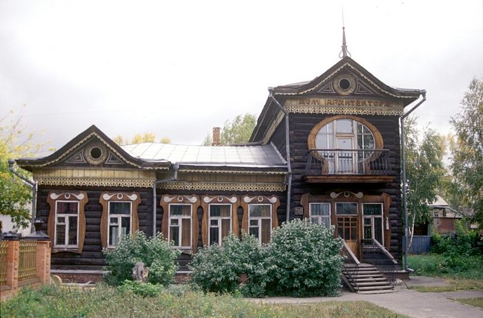Алтайский край, г. Барнаул, Дом архитектора, 1999 г. Фото: Уильям Брумфилд