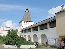 Свято-Пафнутьев Боровский монастырь. Георгиевская башня