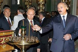 Путин и Лукашенко в Благовещенском соборе Казани