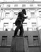 Памятник Воровскому