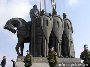 Памятник Александру Невскому на горе Соколиха 