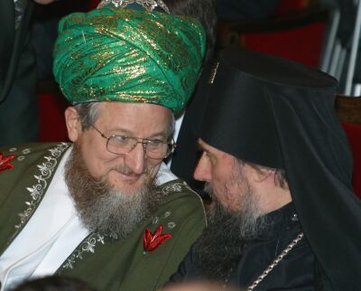 Архиепископ Уфимский Никон и верховный муфтий Талгат Таджуддин