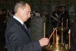 Владимир Путин в храме Успения Божией Матери в Будапеште (фото Kremlin.ru)