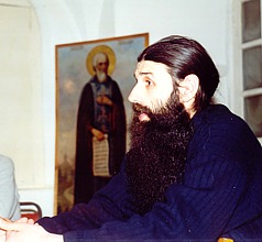 Священник Максим Первозванский, духовник православного молодежного объединения "Молодая Русь"