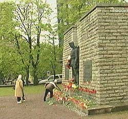 Памятник Солдату-освободителю в центре Таллина