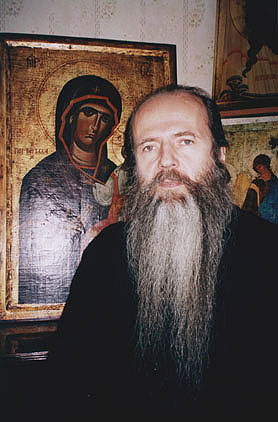 Протоиерей Игорь Филин с греческой Иверской иконой Божией Матери